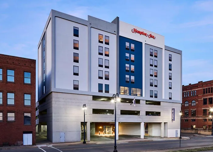 Hampton Inn Massillon