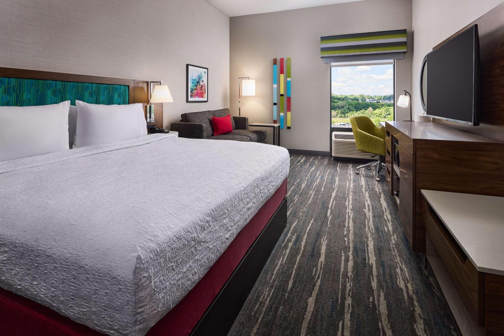Hampton Hotel