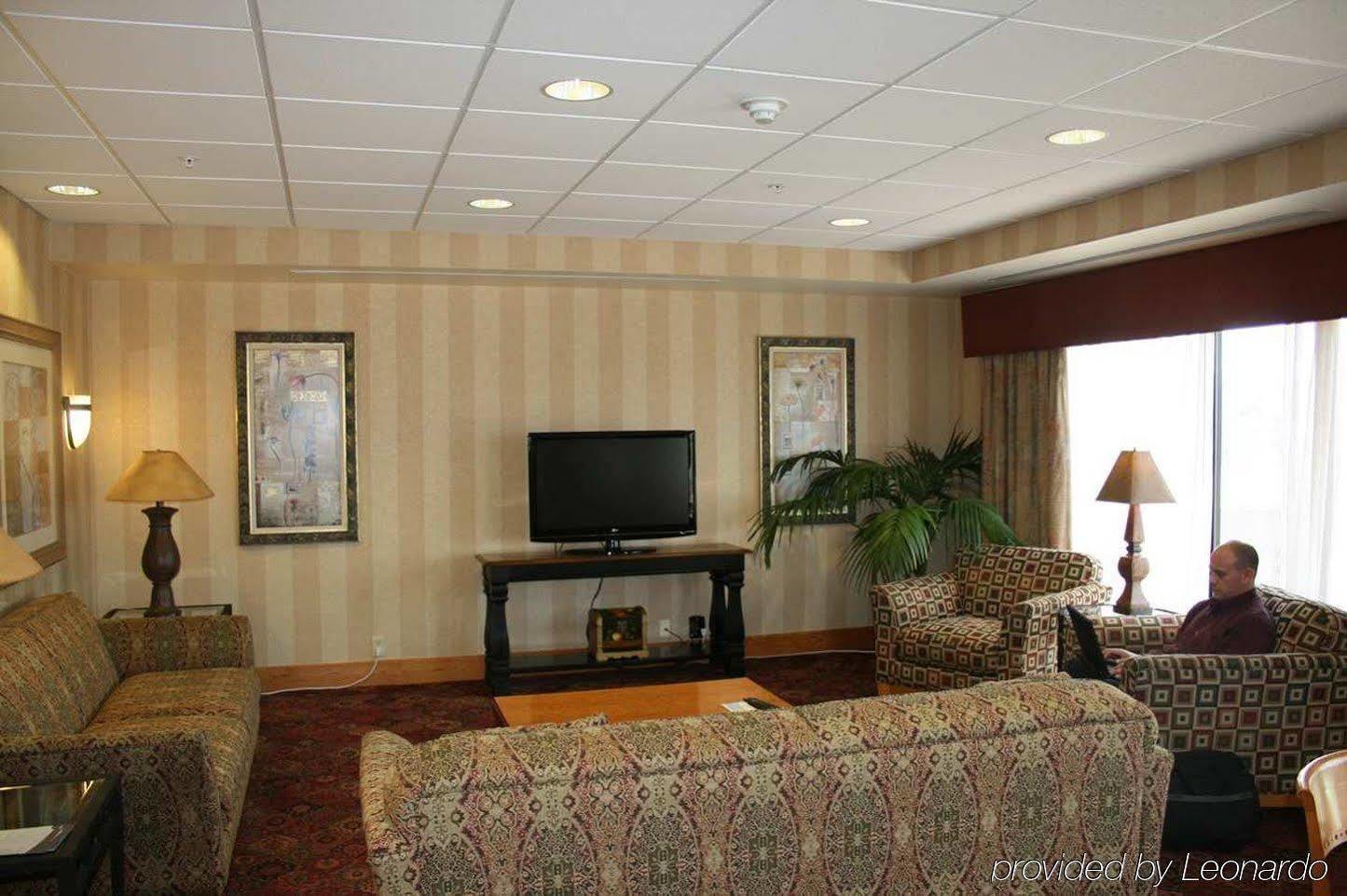 Hampton Hotel 3*