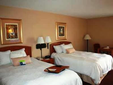 Hampton 3*
